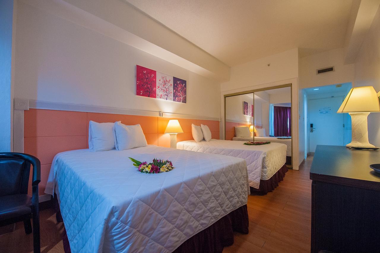 טומון Grand Plaza Hotel מראה חיצוני תמונה