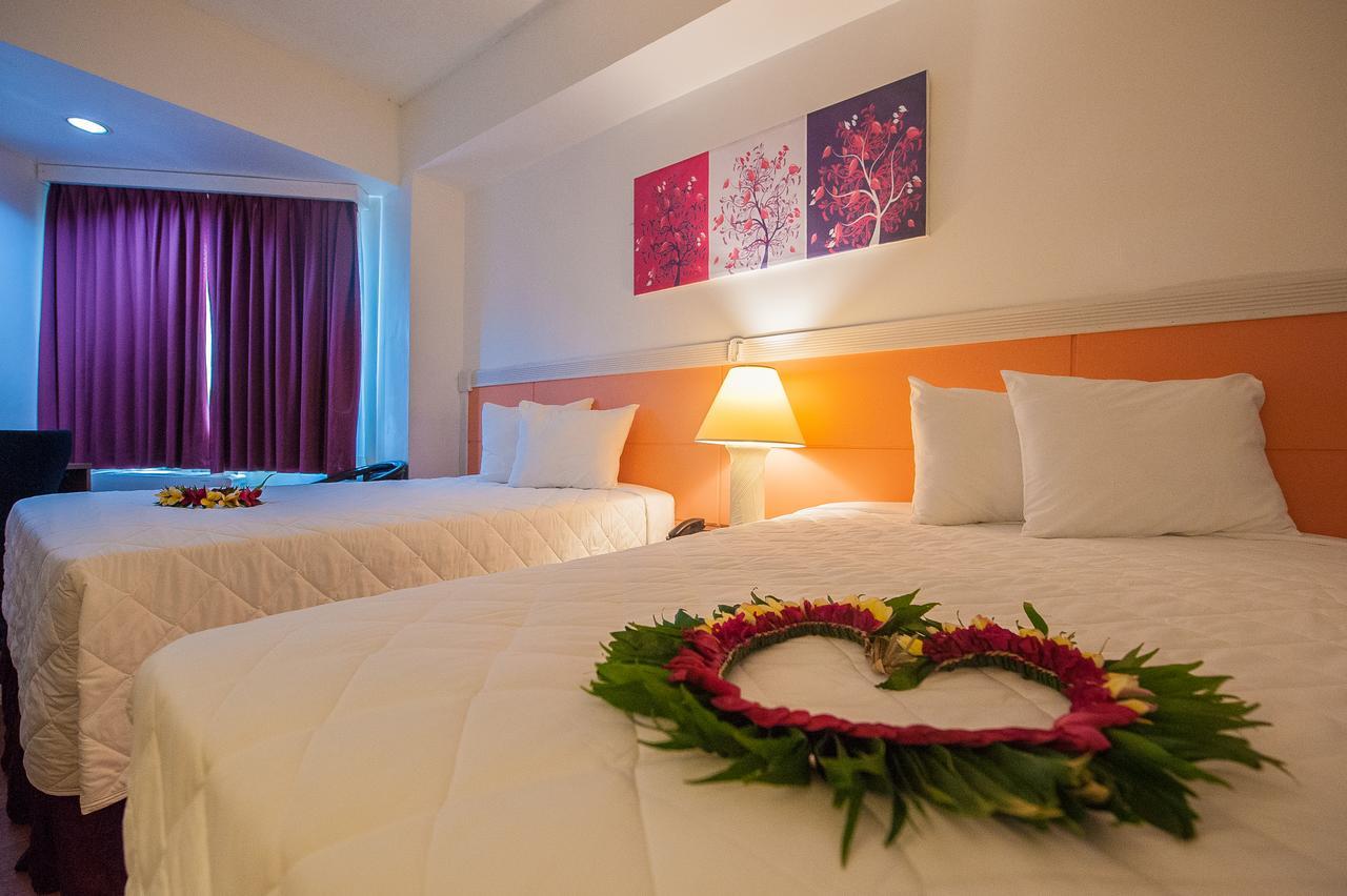 טומון Grand Plaza Hotel מראה חיצוני תמונה