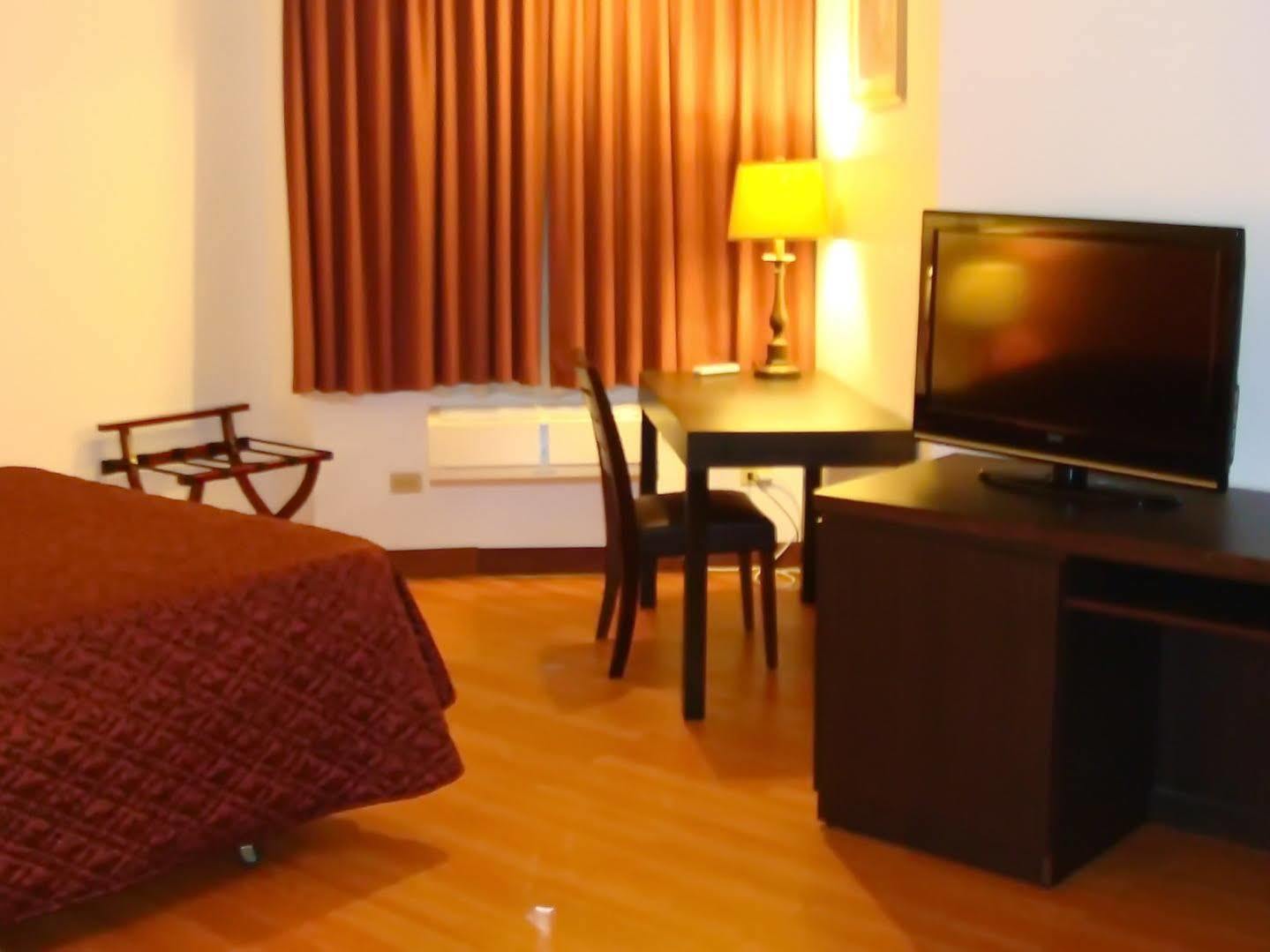 טומון Grand Plaza Hotel מראה חיצוני תמונה